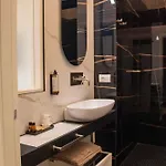 Mari Luxury And 4*