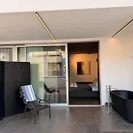Mari Luxury And Guest house 4*