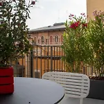 Mari Luxury And Pensiune