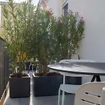 Mari Luxury And 4*