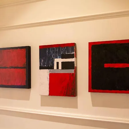 Mari Luxury And בית הארחה 4*