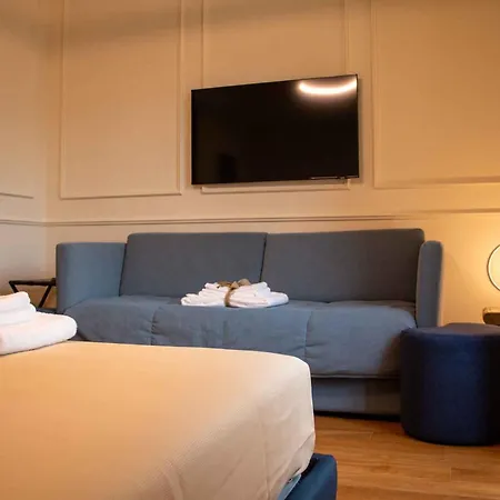 Mari Luxury And בית הארחה בארי