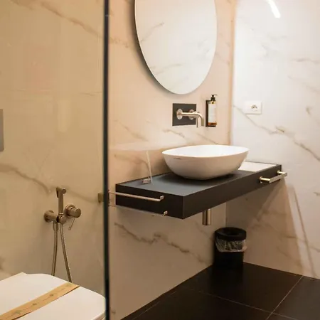 בית הארחה Mari Luxury And 4*