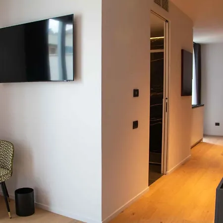 Mari Luxury And 4*