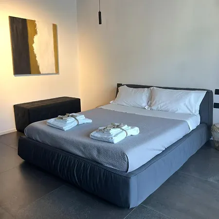 בית הארחה Mari Luxury And