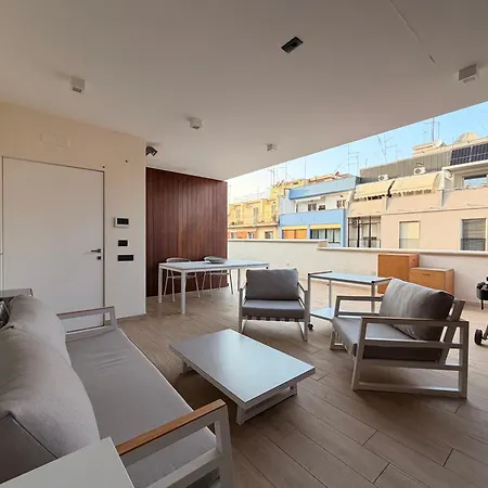 Mari Luxury And Μπάρι