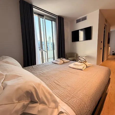 Mari Luxury And Πανσιόν
