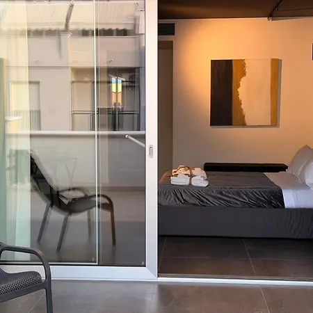 Mari Luxury And Μπάρι