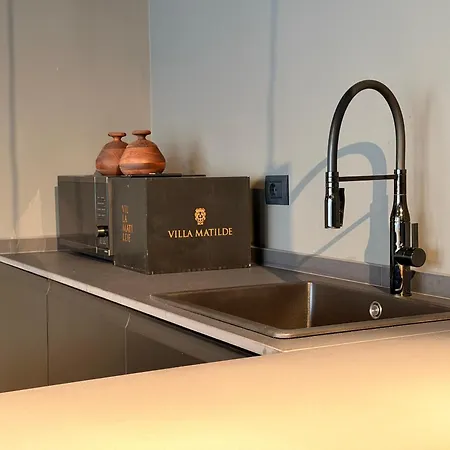 Mari Luxury And 4*