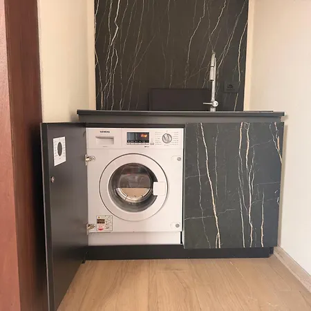 Mari Luxury And Πανσιόν 4*