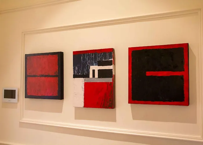 Mari Luxury And Gasthuis 4*