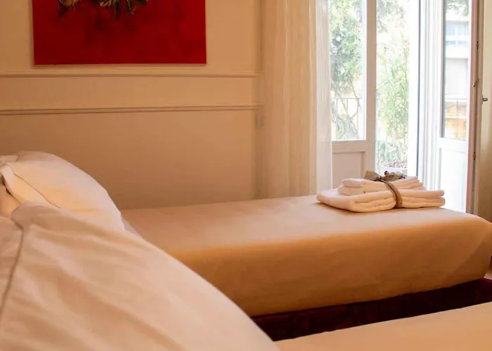 Mari Luxury And Bari