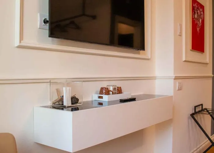 Mari Luxury And バーリ