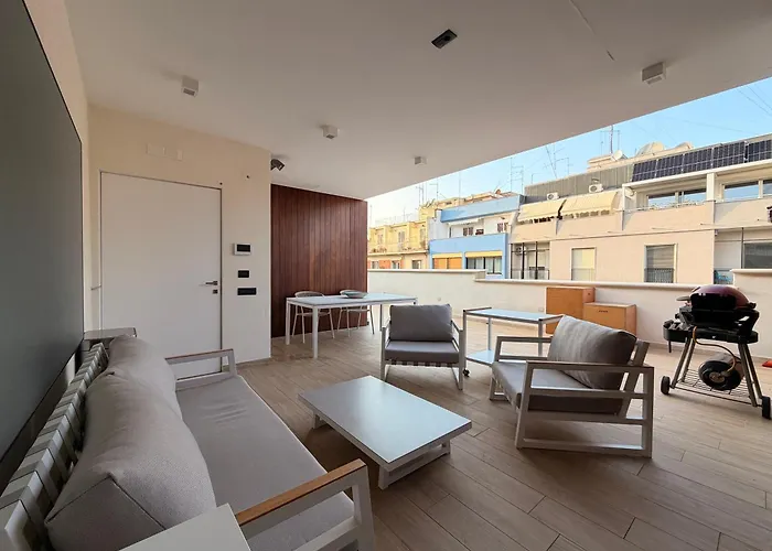 Mari Luxury And Bari