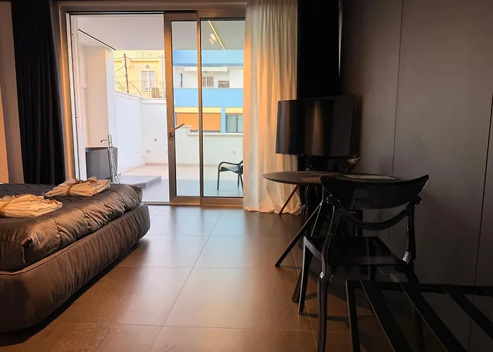 Mari Luxury And 4* Bari